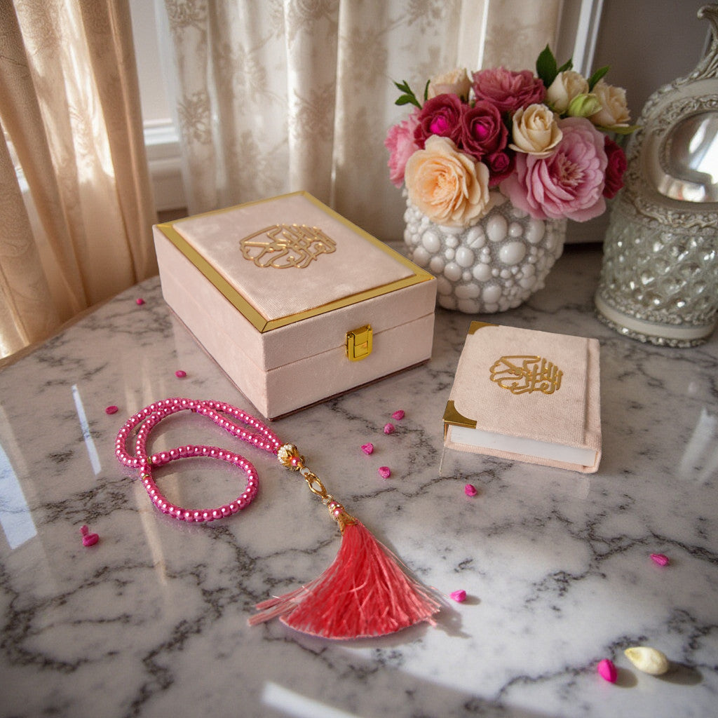 Luxury Velvet Quran Gift Set – With Tasbeeh & Keepsake Box
